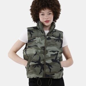 NWT No Boundaries Quilted puffer vest in camouflage women's size: Large (022)